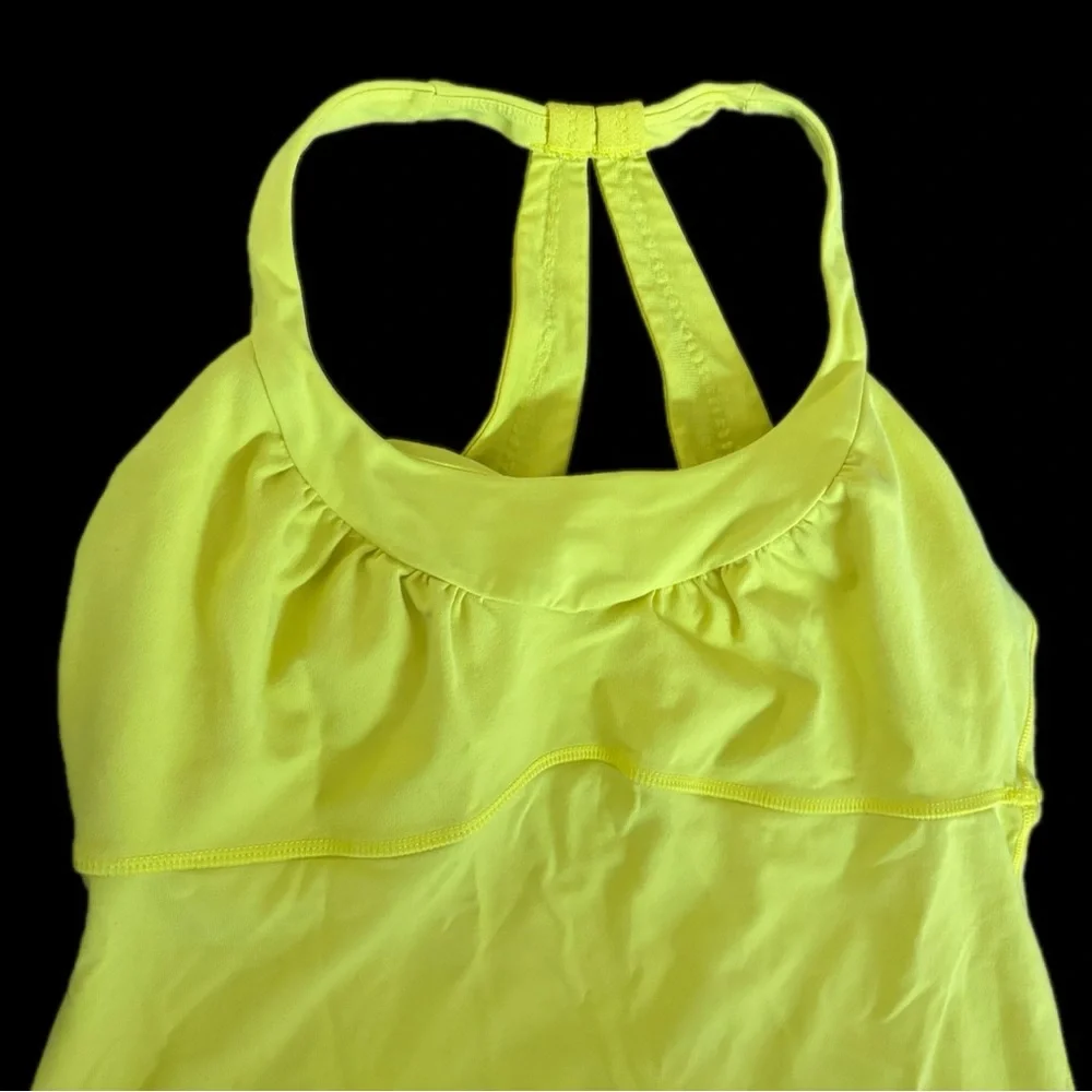 Lululemon Yellow Women's Top‎